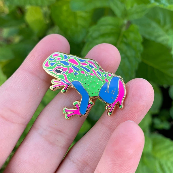 Polysexual Pride Frog Pin - 25% to Charity - Queer-Owned Business! - LGBTQ2SIA+ - LGBTQ - Subtle Poly Pride Flag Hard Enamel Pin